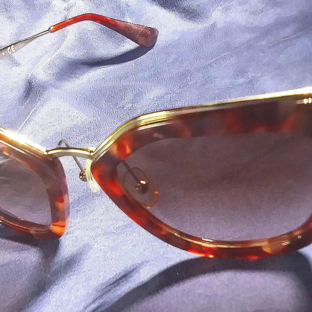 PRADA sunglasses - Picture 15 of 15
